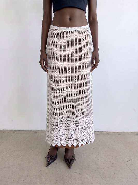 Curtain No. 024 | Long Lace Skirt