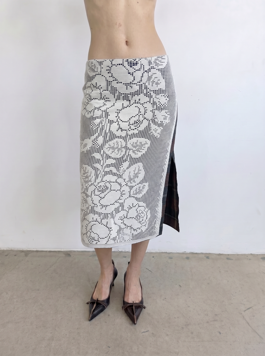 Curtain No. 008 | Roses Midi Lace Skirt