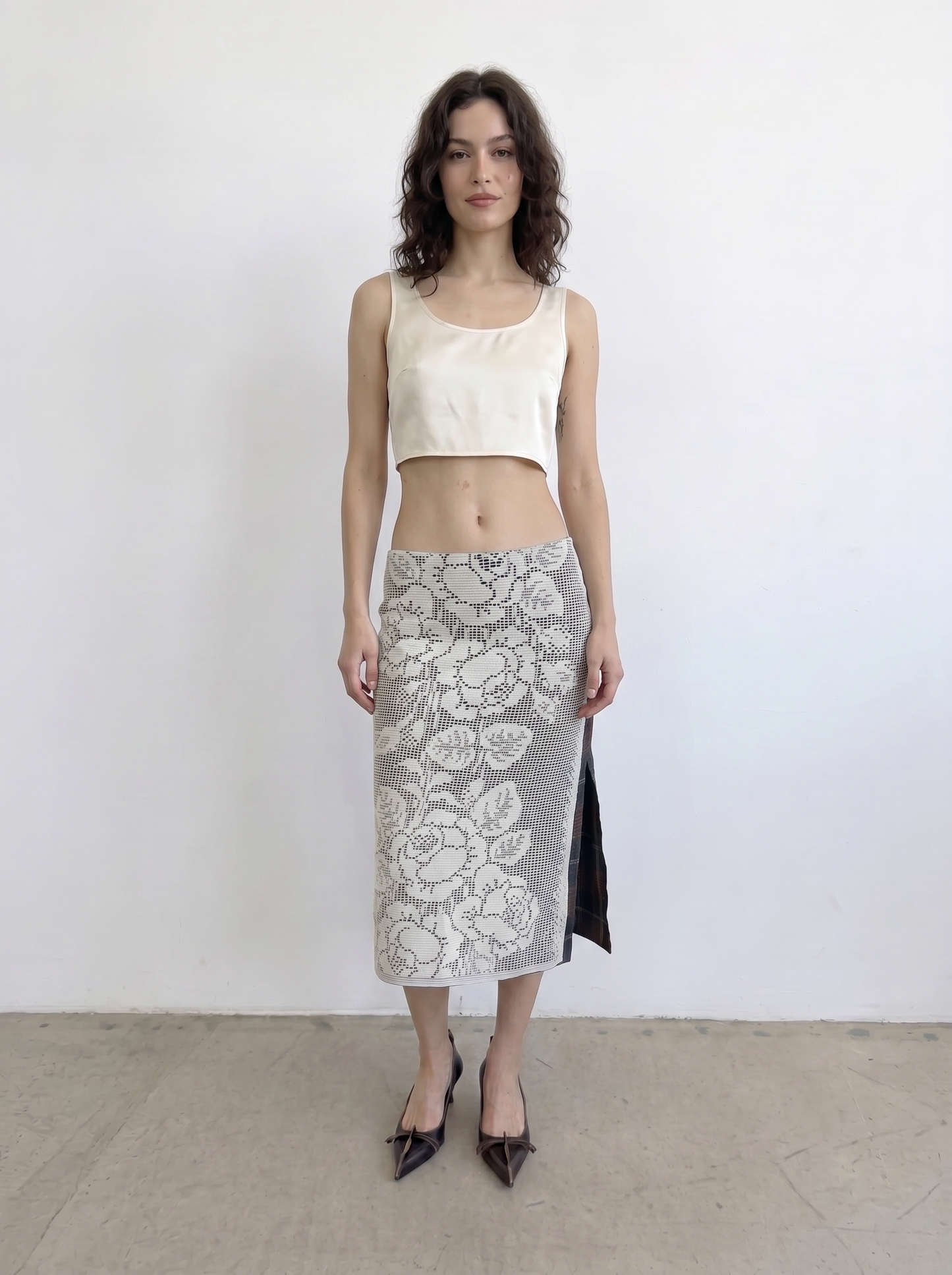 Curtain No. 008 | Roses Midi Lace Skirt
